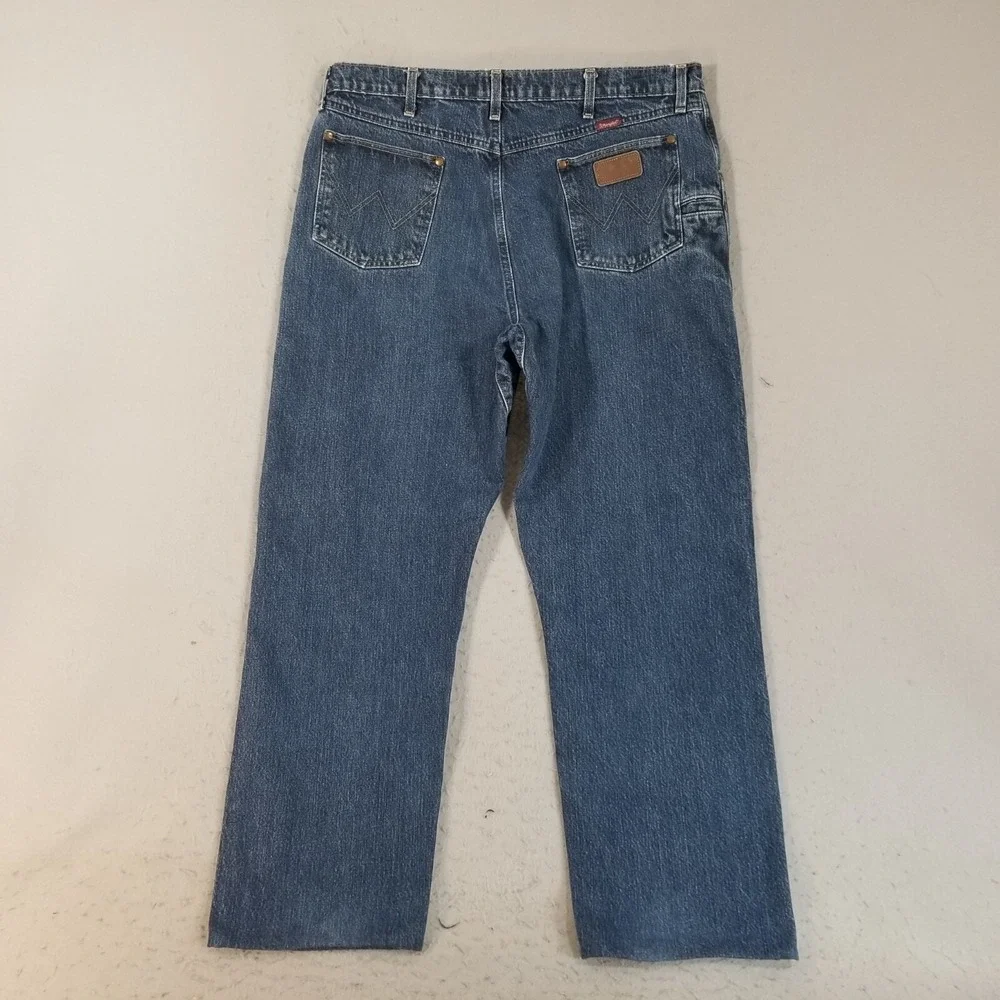 Wrangler jeans men's 38x30 3A relaxed fit blue denim pants 31MWZ Retro
